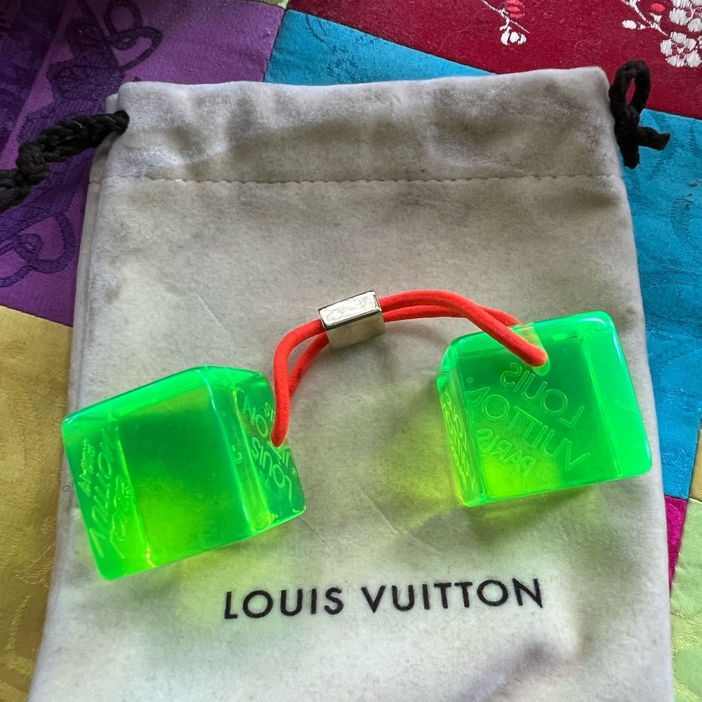Louis Vuitton Vtg. Cube Hair Tie~ Fluorescent Green - Picture 4 of 8